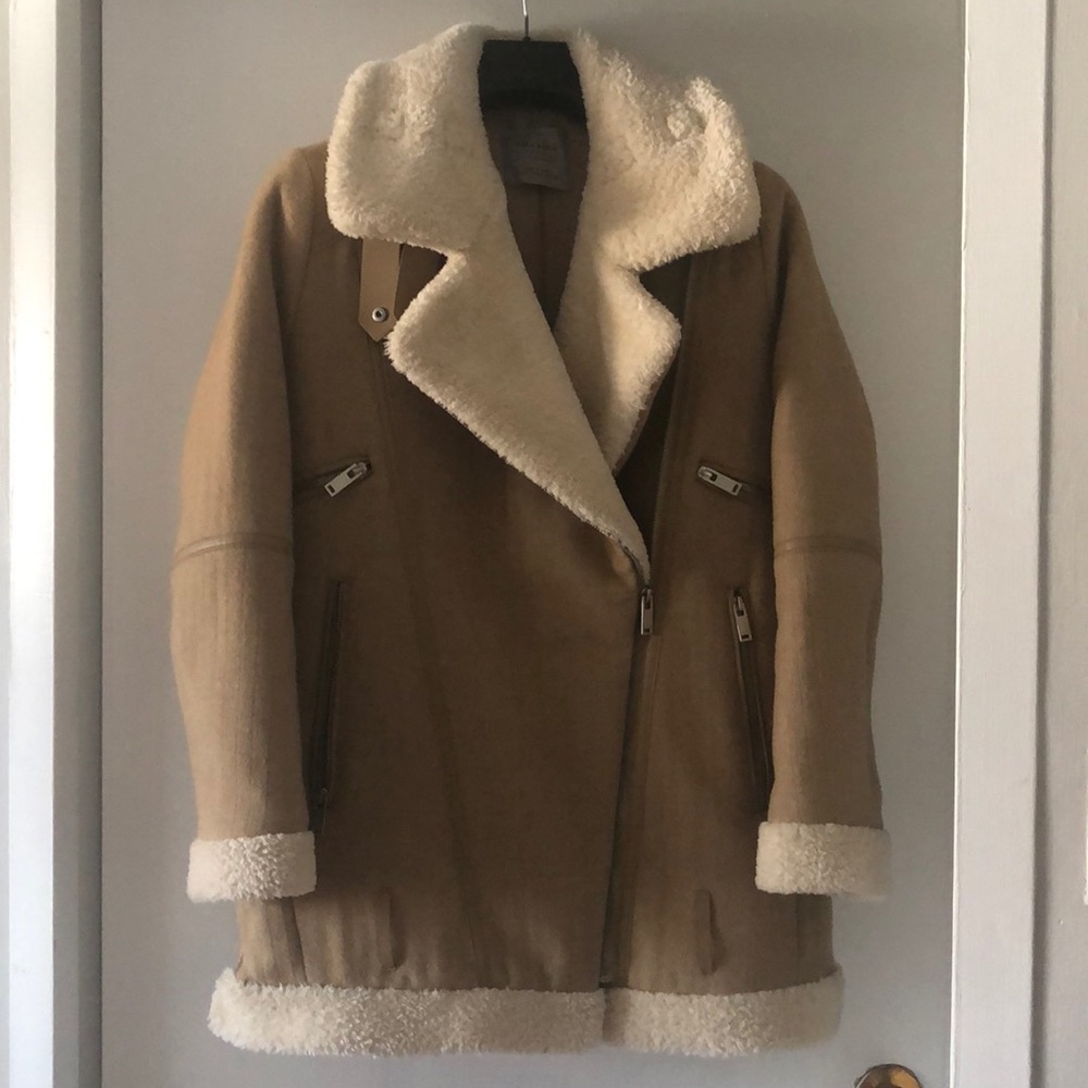 Zara Faux Sharling Jacket Size S